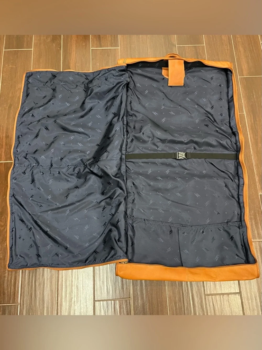 Links Kings Leather Garment Bag